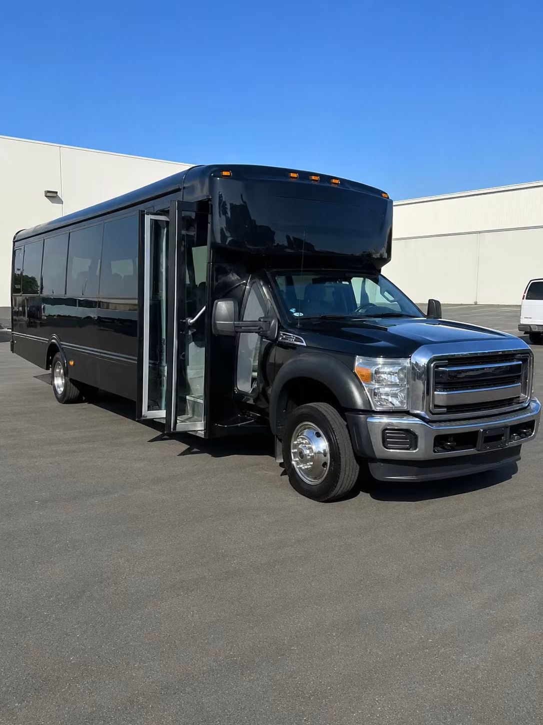 party bus rentals for waco s elm avenue live music scene